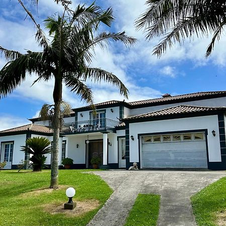 Quinta do sossego Pico da Pedra Exterior foto