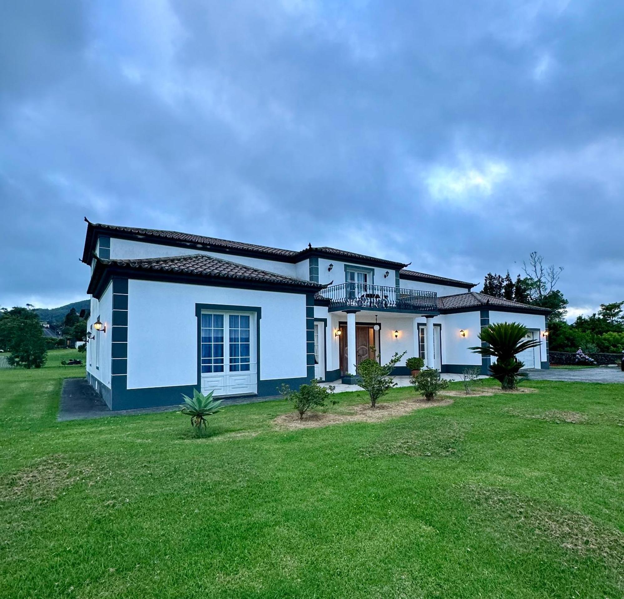 Quinta do sossego Pico da Pedra Exterior foto
